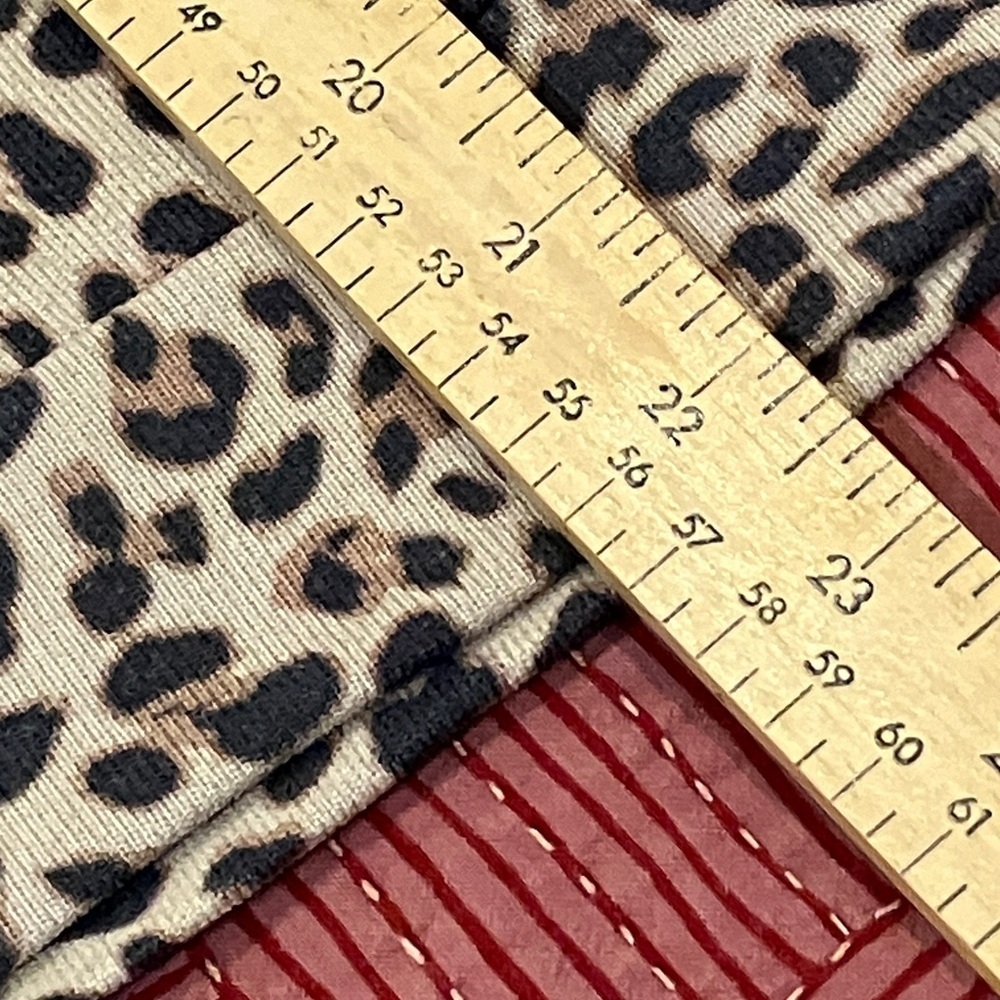 Women’s large Leopard Print Top - Picture 7 of 11